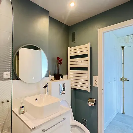 In With View, 15min To Center Apartment