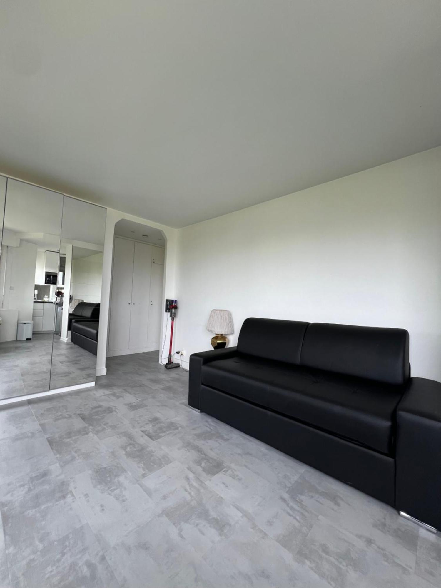 Appartamento In With View, 15min Direct To Center *