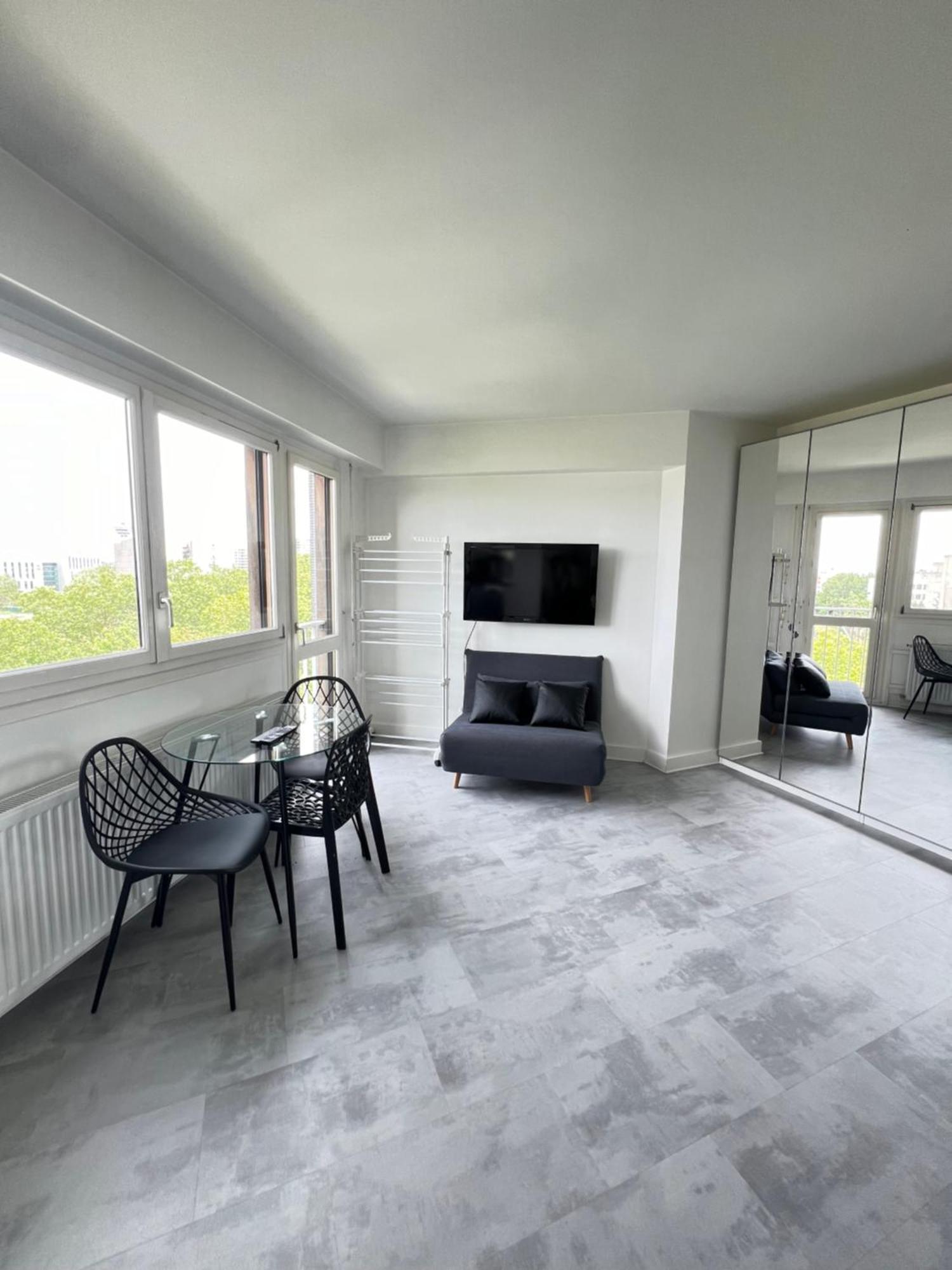 Appartamento In With View, 15min Direct To Center *